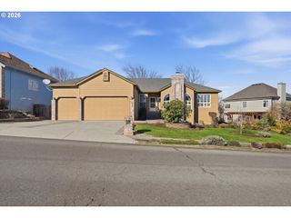 3857 Sw BRITTANY Dr, Gresham, OR 97080