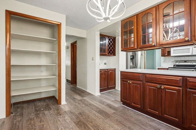 2229 Waldorf Road, Columbus, OH 43229