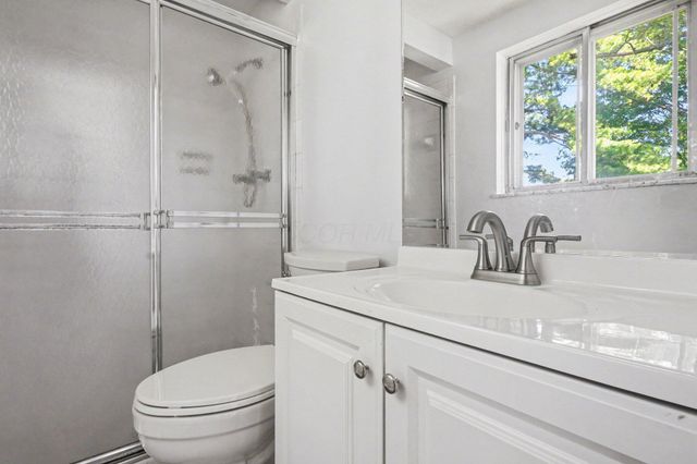 2229 Waldorf Road, Columbus, OH 43229
