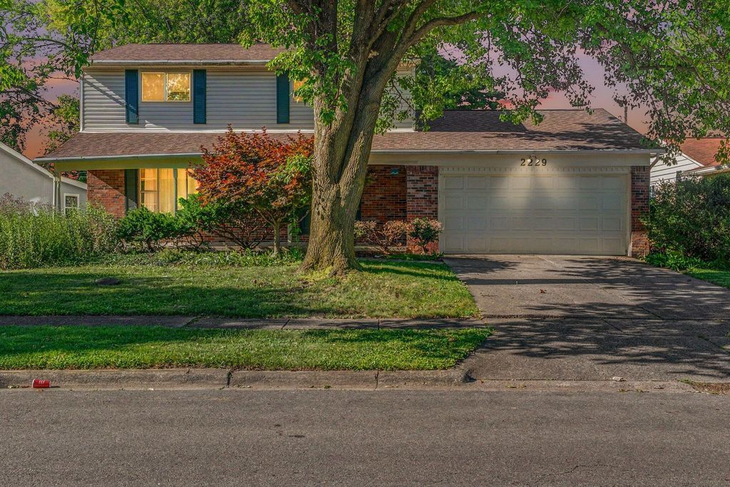 2229 Waldorf Road, Columbus, OH 43229