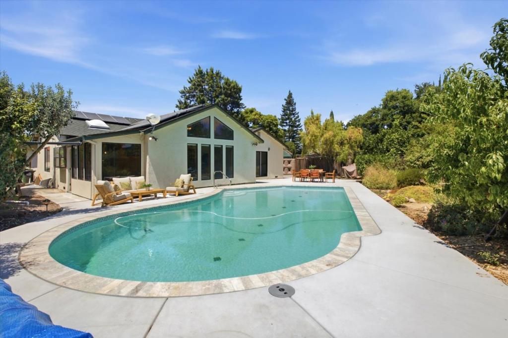 Image 36 of property listing at 452 Heatherbray Court, San Jose, CA 95136