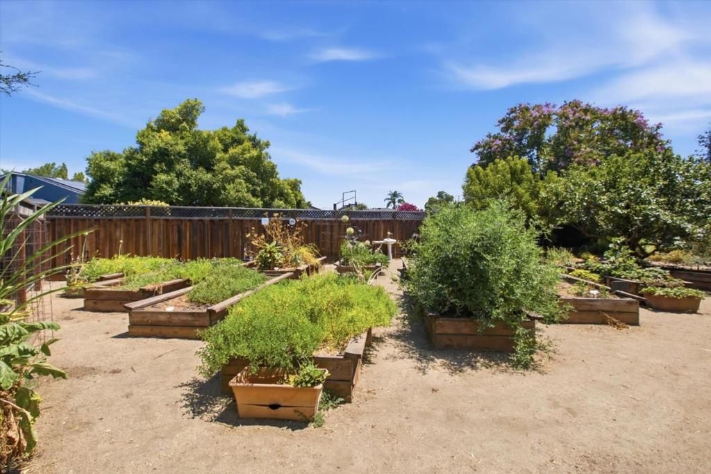 Image 46 of property listing at 452 Heatherbray Court, San Jose, CA 95136