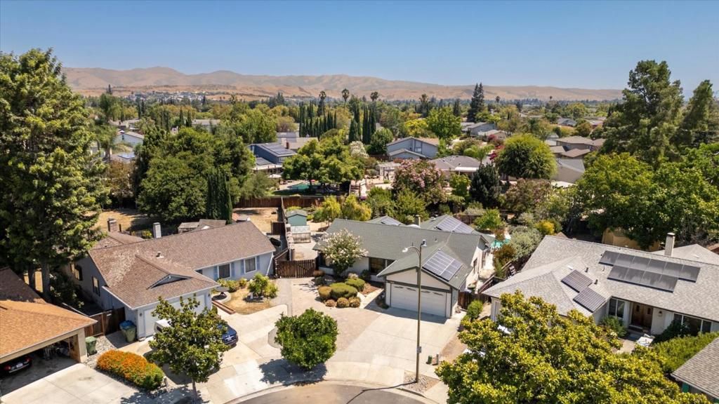 Image 58 of property listing at 452 Heatherbray Court, San Jose, CA 95136