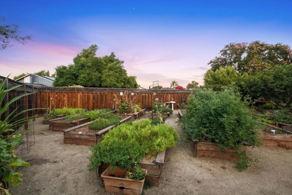 Image 71 of property listing at 452 Heatherbray Court, San Jose, CA 95136