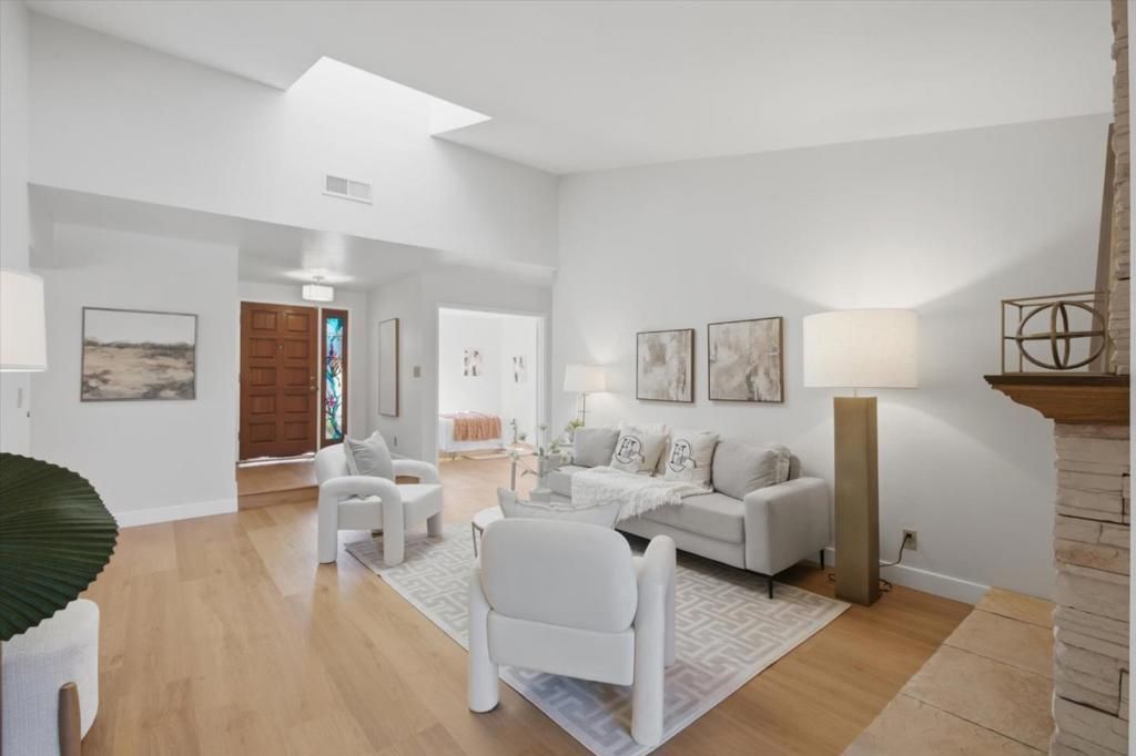 Image 9 of property listing at 452 Heatherbray Court, San Jose, CA 95136