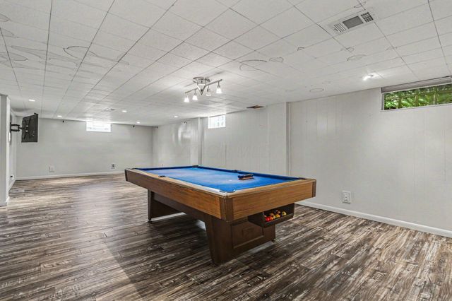3140 Fishinger Road, Columbus, OH 43221