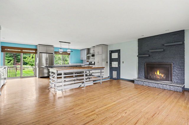 3140 Fishinger Road, Columbus, OH 43221
