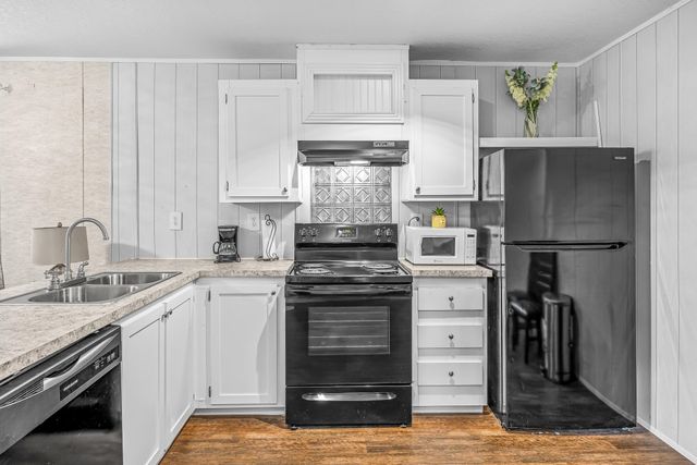 178 C Versie Rd., Little River, SC 29566