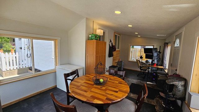29 E State STREET, Hartford, WI 53027