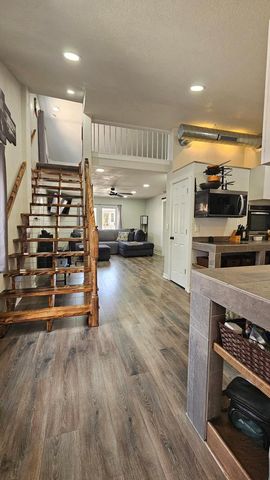 29 E State STREET, Hartford, WI 53027