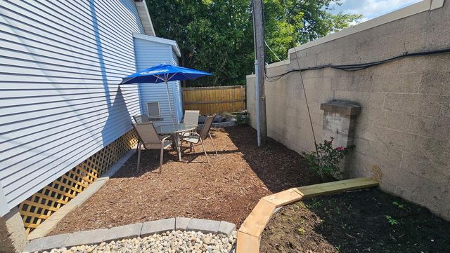 29 E State STREET, Hartford, WI 53027