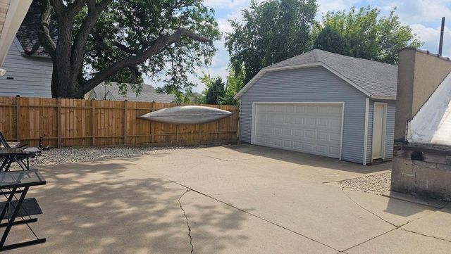 29 E State STREET, Hartford, WI 53027