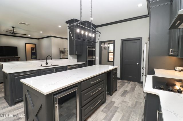 113 Trails End, Flora, MS 39071