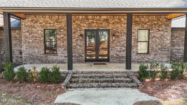 113 Trails End, Flora, MS 39071