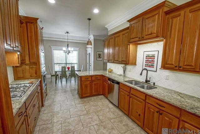 40444 Thomas Ave, Prairieville, LA 70769