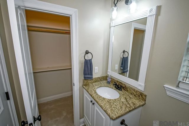 40444 Thomas Ave, Prairieville, LA 70769