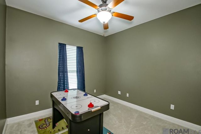 40444 Thomas Ave, Prairieville, LA 70769