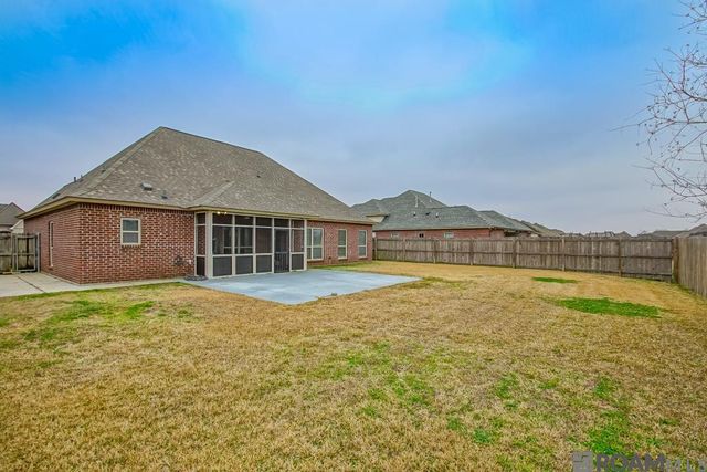 40444 Thomas Ave, Prairieville, LA 70769