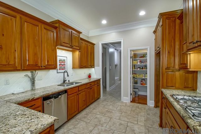 40444 Thomas Ave, Prairieville, LA 70769