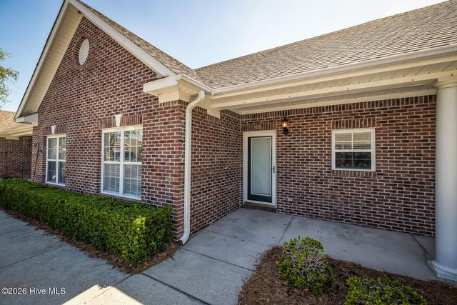 218 Eucalyptus Lane, Wilmington, NC 28412