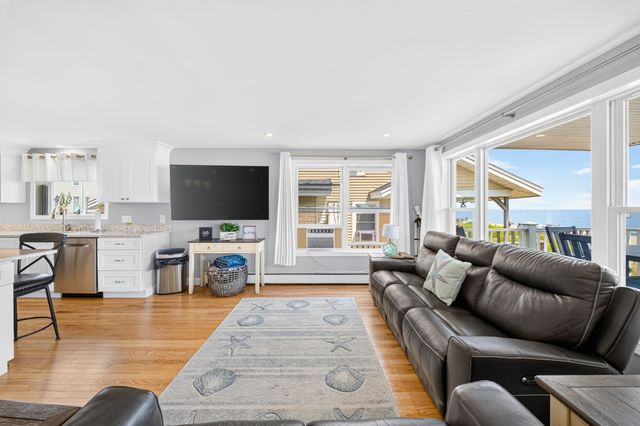 153 Atlantic Ave 1, Salisbury, MA 01952