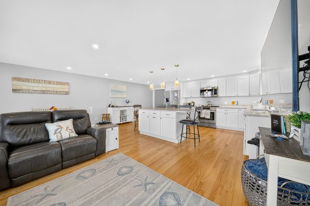 153 Atlantic Ave 1, Salisbury, MA 01952