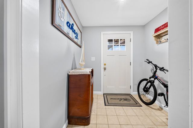 153 Atlantic Ave 1, Salisbury, MA 01952