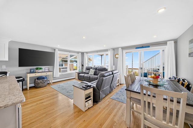 153 Atlantic Ave 1, Salisbury, MA 01952