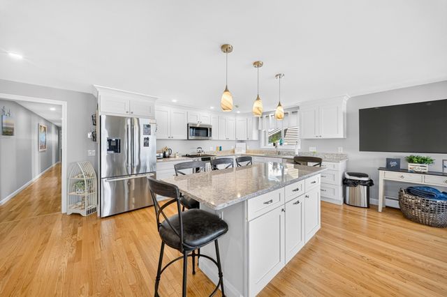 153 Atlantic Ave 1, Salisbury, MA 01952