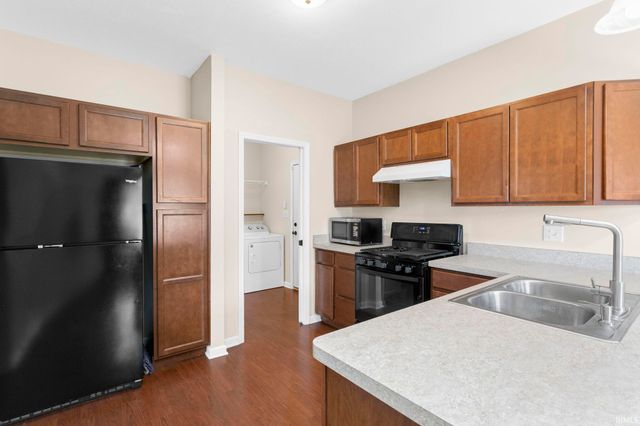 915 W Oak Street, South Bend, IN 46616