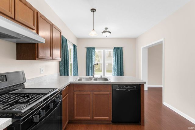 915 W Oak Street, South Bend, IN 46616