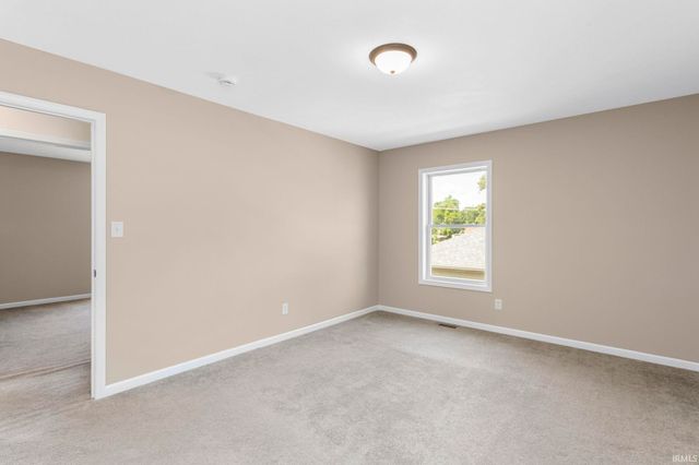 915 W Oak Street, South Bend, IN 46616