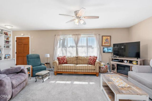 5812 Burke Way, Bakersfield, CA 93309