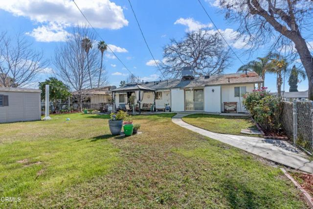 5812 Burke Way, Bakersfield, CA 93309