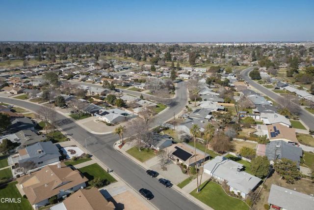 5812 Burke Way, Bakersfield, CA 93309