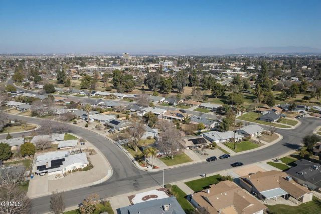 5812 Burke Way, Bakersfield, CA 93309