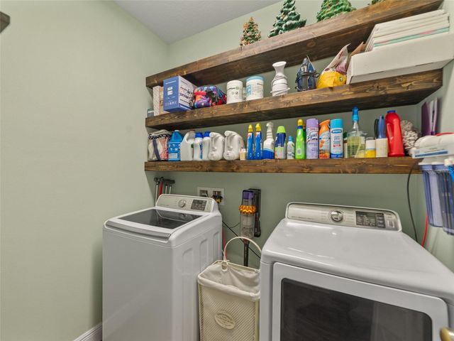 1220 FLORABLU DRIVE, Seffner, FL 33584