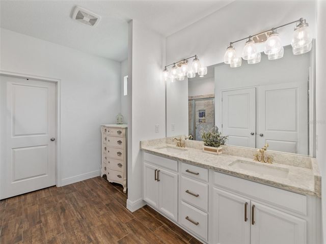 1220 FLORABLU DRIVE, Seffner, FL 33584