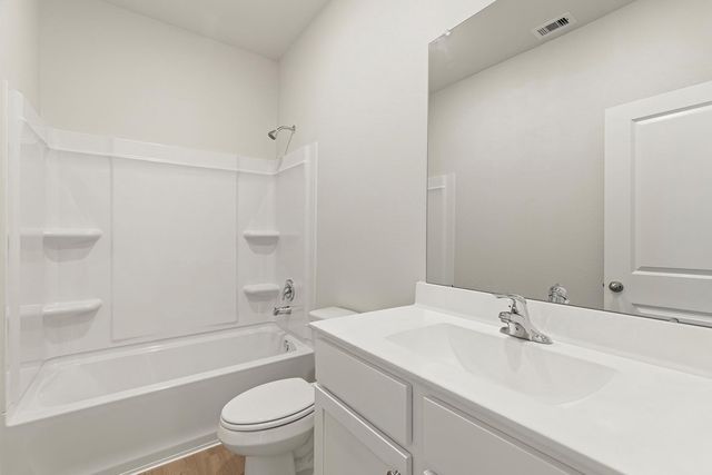 8918 Mystery Stone Drive, Iowa Colony, TX 77583