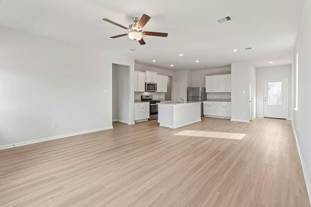 8918 Mystery Stone Drive, Iowa Colony, TX 77583