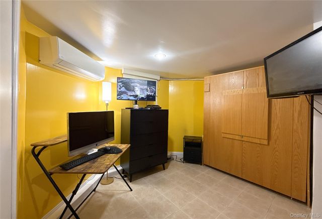 13437 58th Road, Flushing, NY 11355