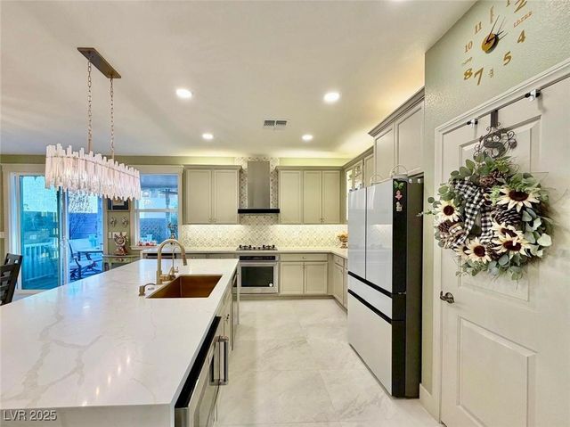 7206 Copper Grove Avenue, Las Vegas, NV 89113