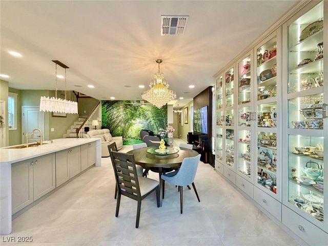 7206 Copper Grove Avenue, Las Vegas, NV 89113