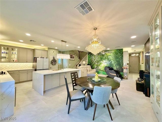 7206 Copper Grove Avenue, Las Vegas, NV 89113