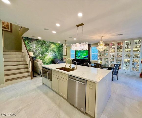 7206 Copper Grove Avenue, Las Vegas, NV 89113