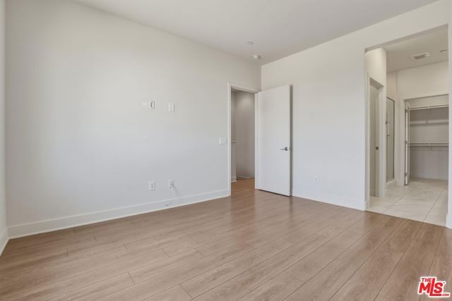 5118 Melrose Avenue, Los Angeles, CA 90038