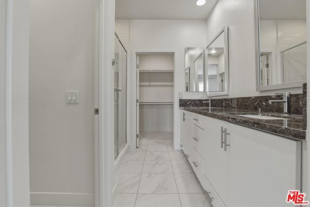 5118 Melrose Avenue, Los Angeles, CA 90038