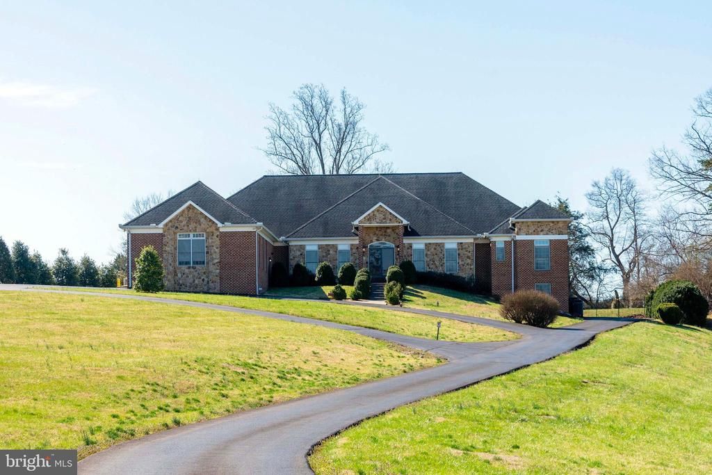 17054 CONSTITUTION HWY, Orange, VA 22960