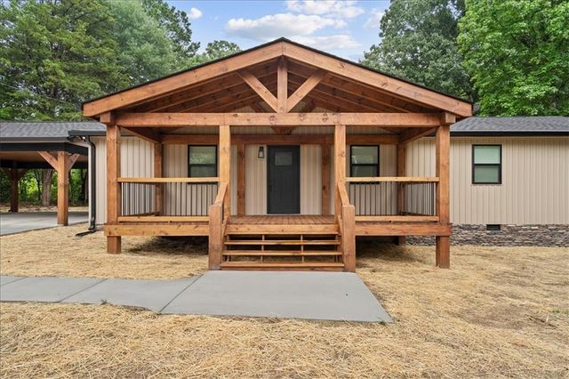 126 Church Road SW, Calhoun, GA 30701