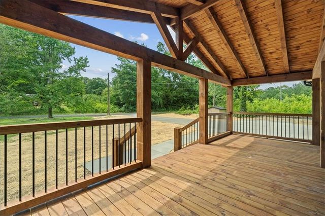126 Church Road SW, Calhoun, GA 30701